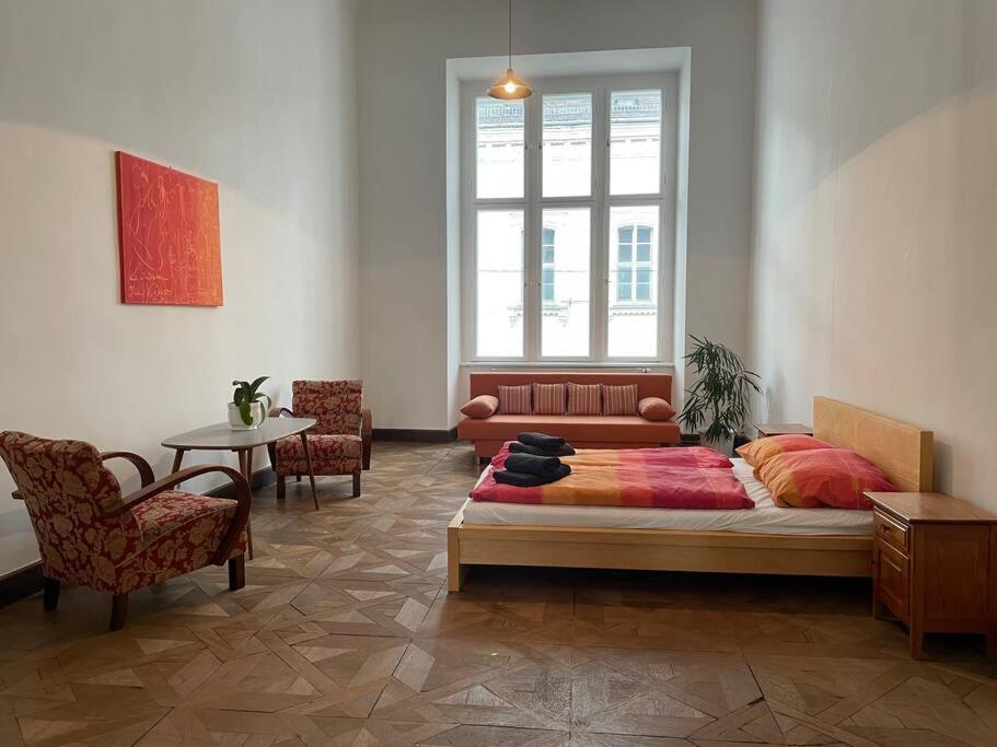 Geraeumige Altbauwohnung Im Zentrum Graz Kültér fotó